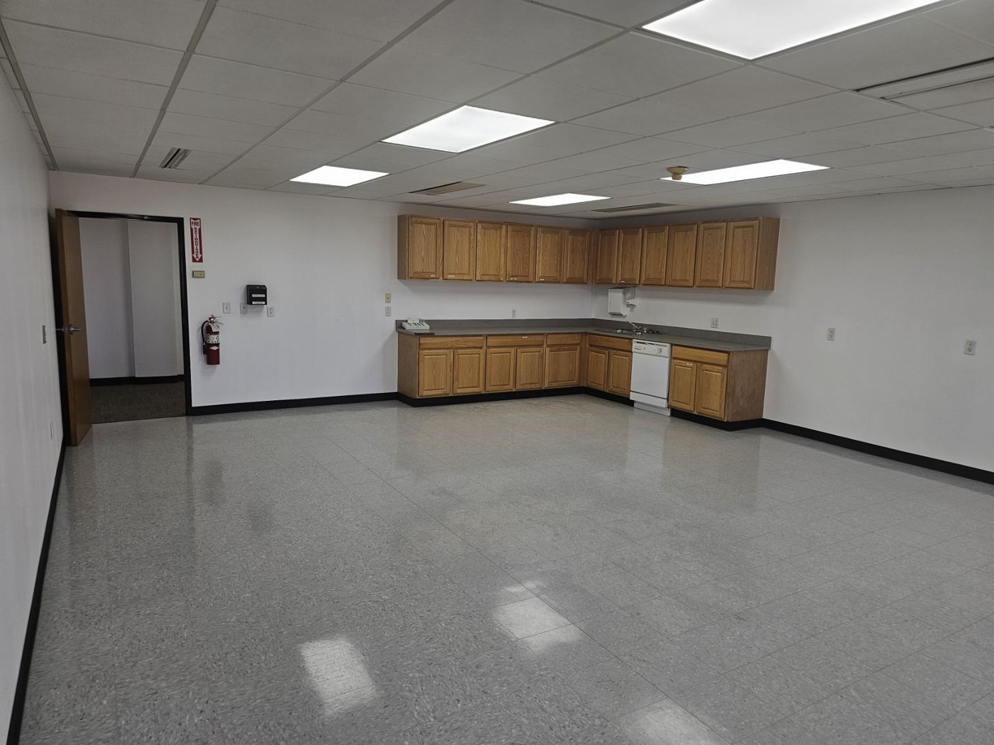 Floor 6 kitchen with full-height cabinets